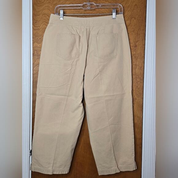 TALBOTS Petites Womens Size 12 Khaki Capris - Picture 3 of 6